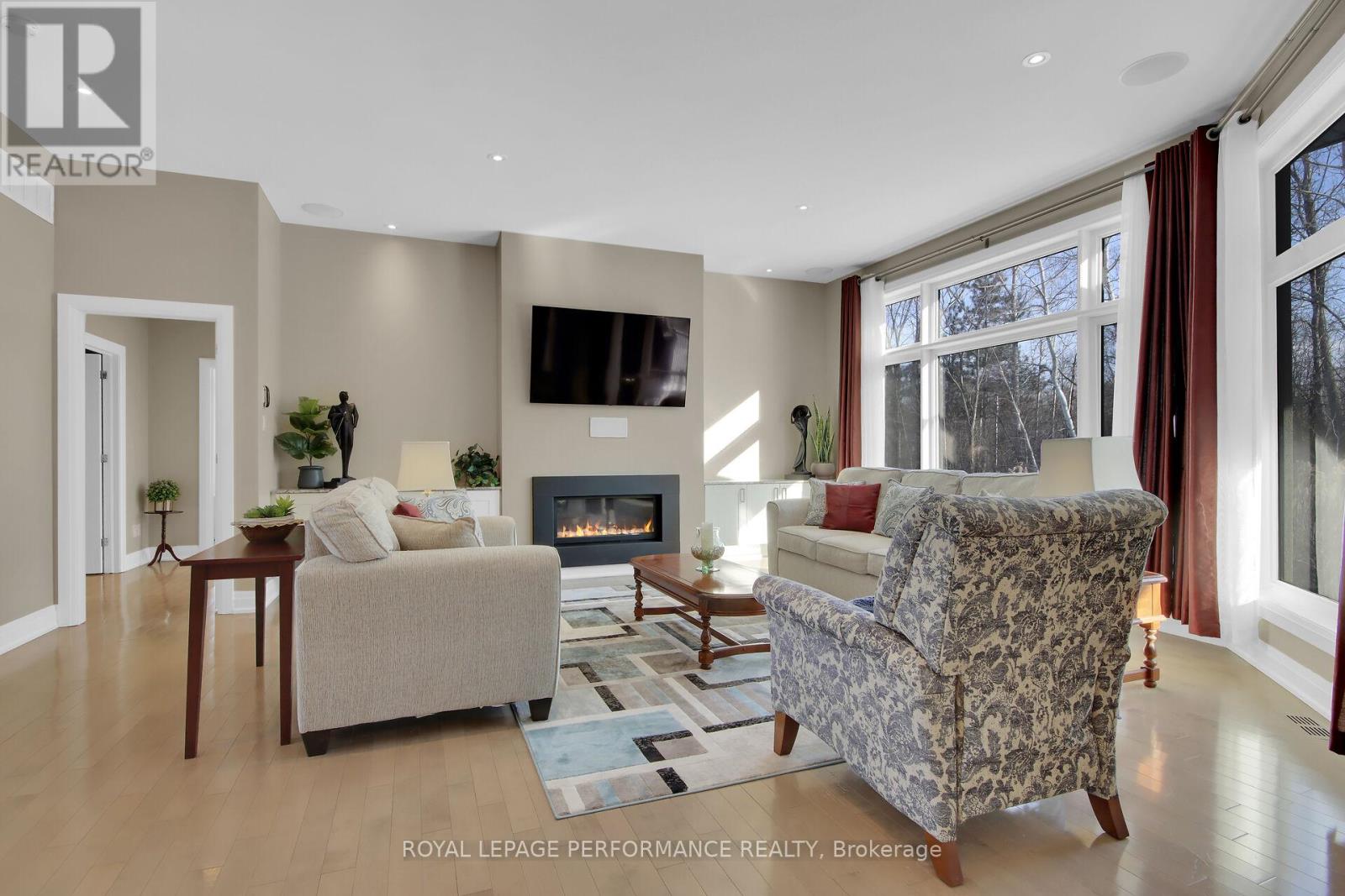 7412 Blue Water Crescent