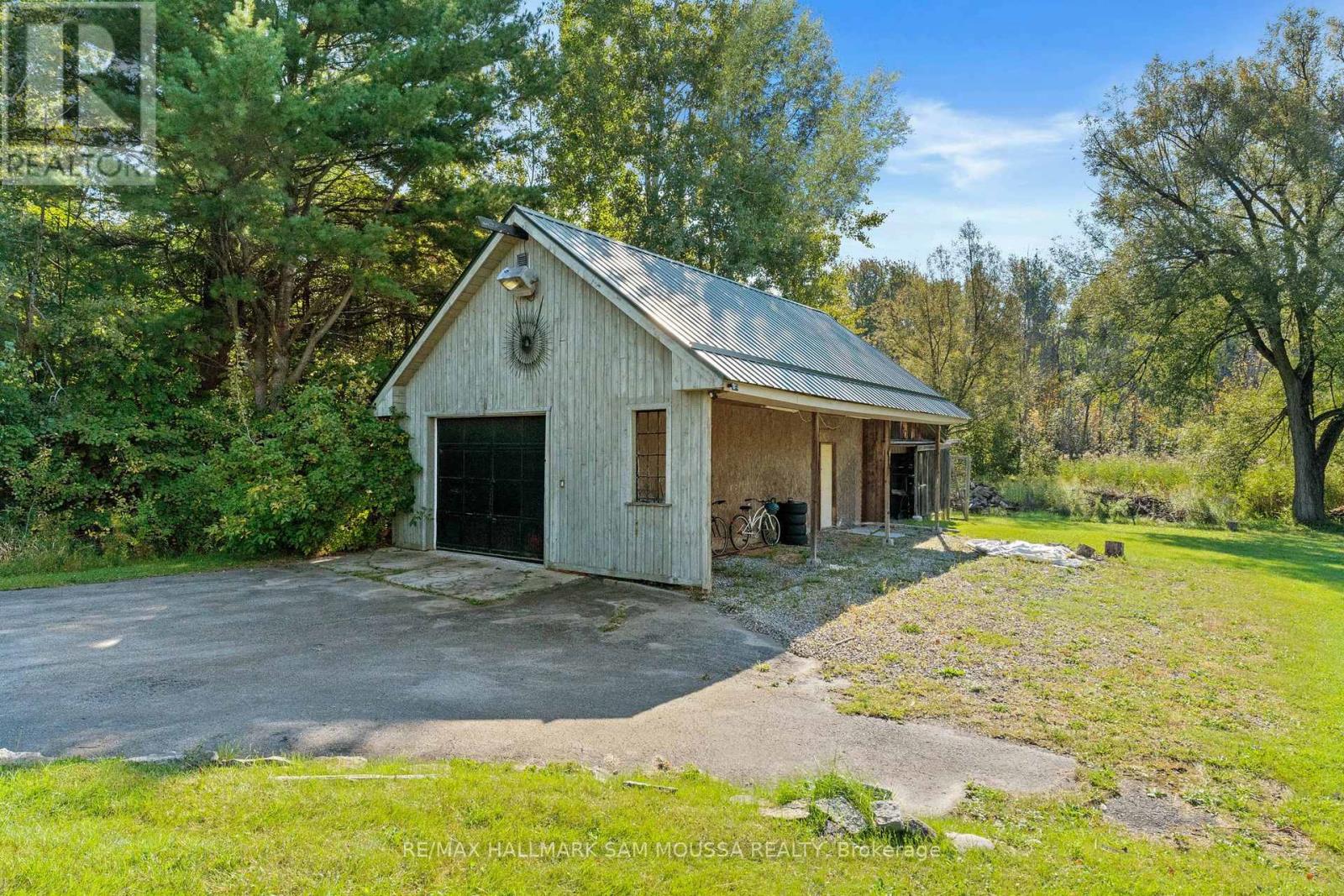 4 Lockmasters Lane