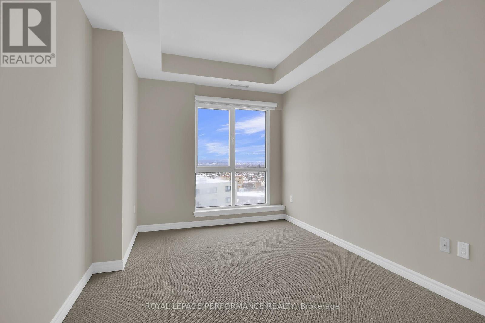 1807 - 70 Landry Street