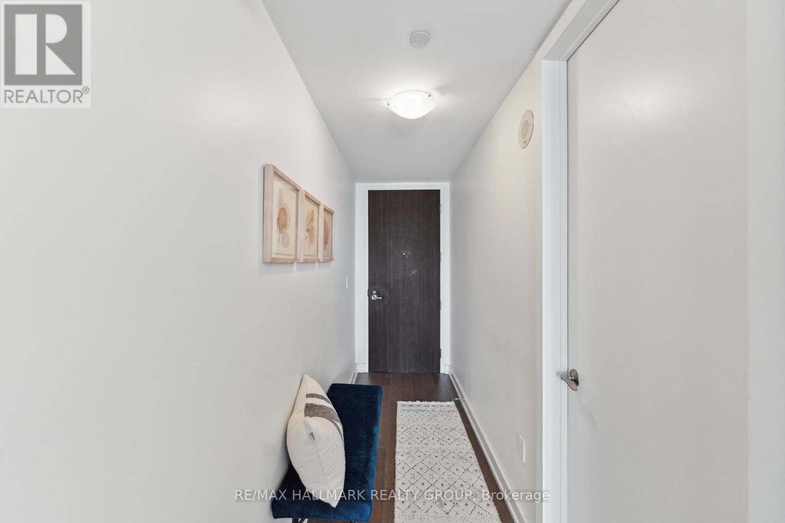 1602 - 111 Champagne Avenue