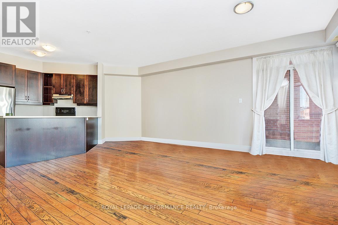 B204 - 124 Guigues Avenue