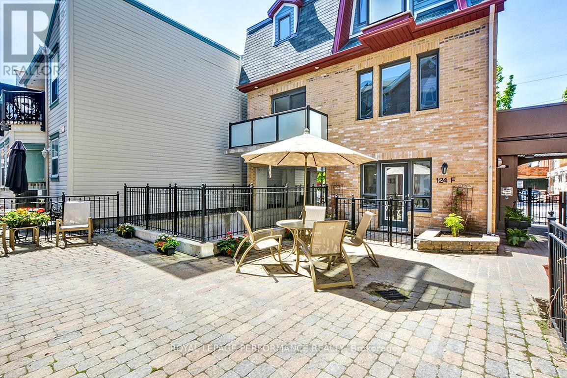 B204 - 124 Guigues Avenue