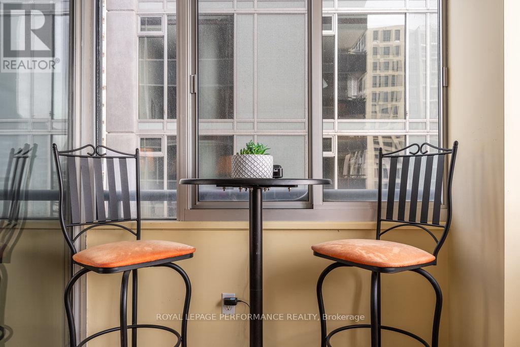 1401 - 160 George Street
