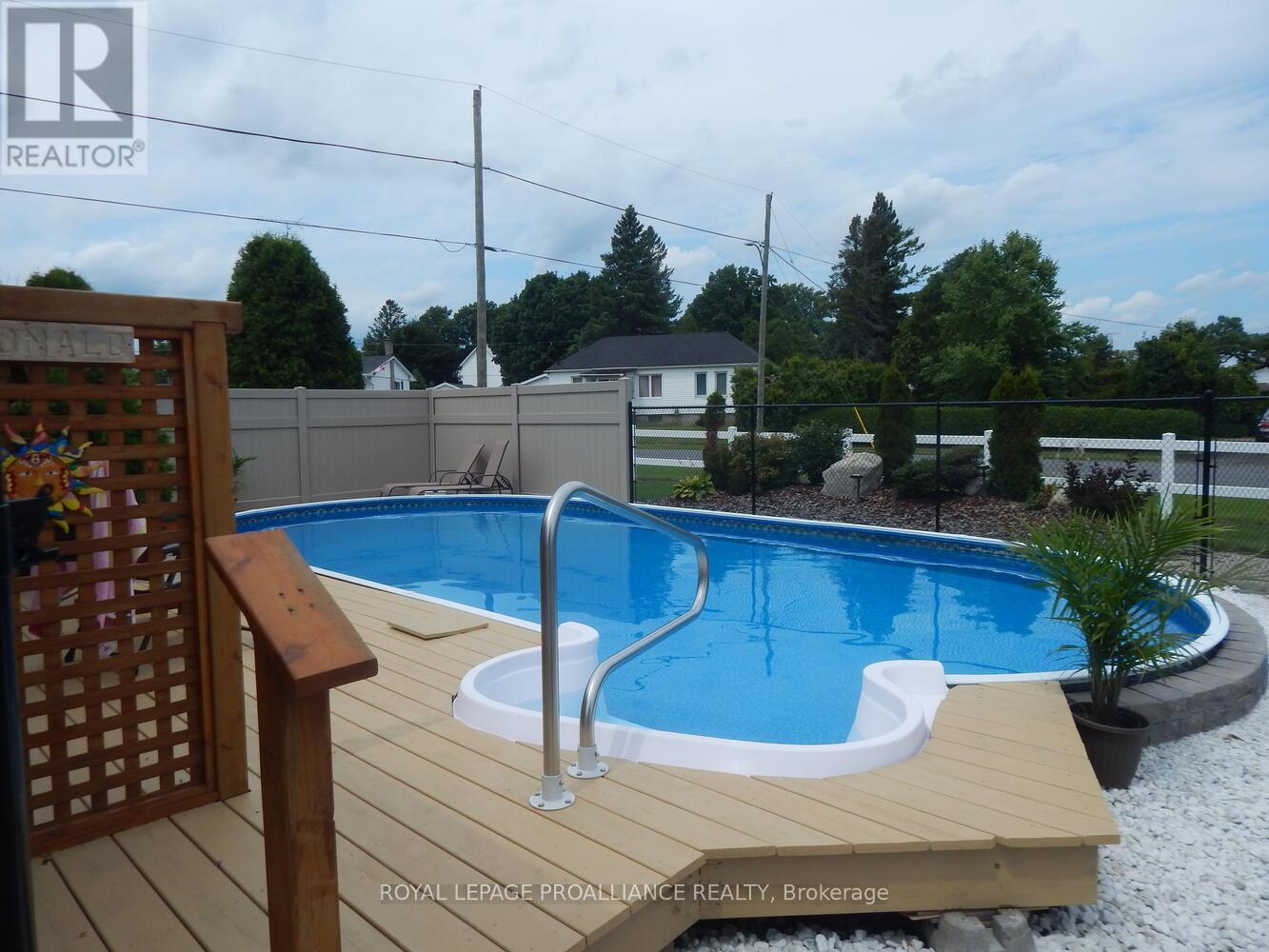 26 Lakeview Drive