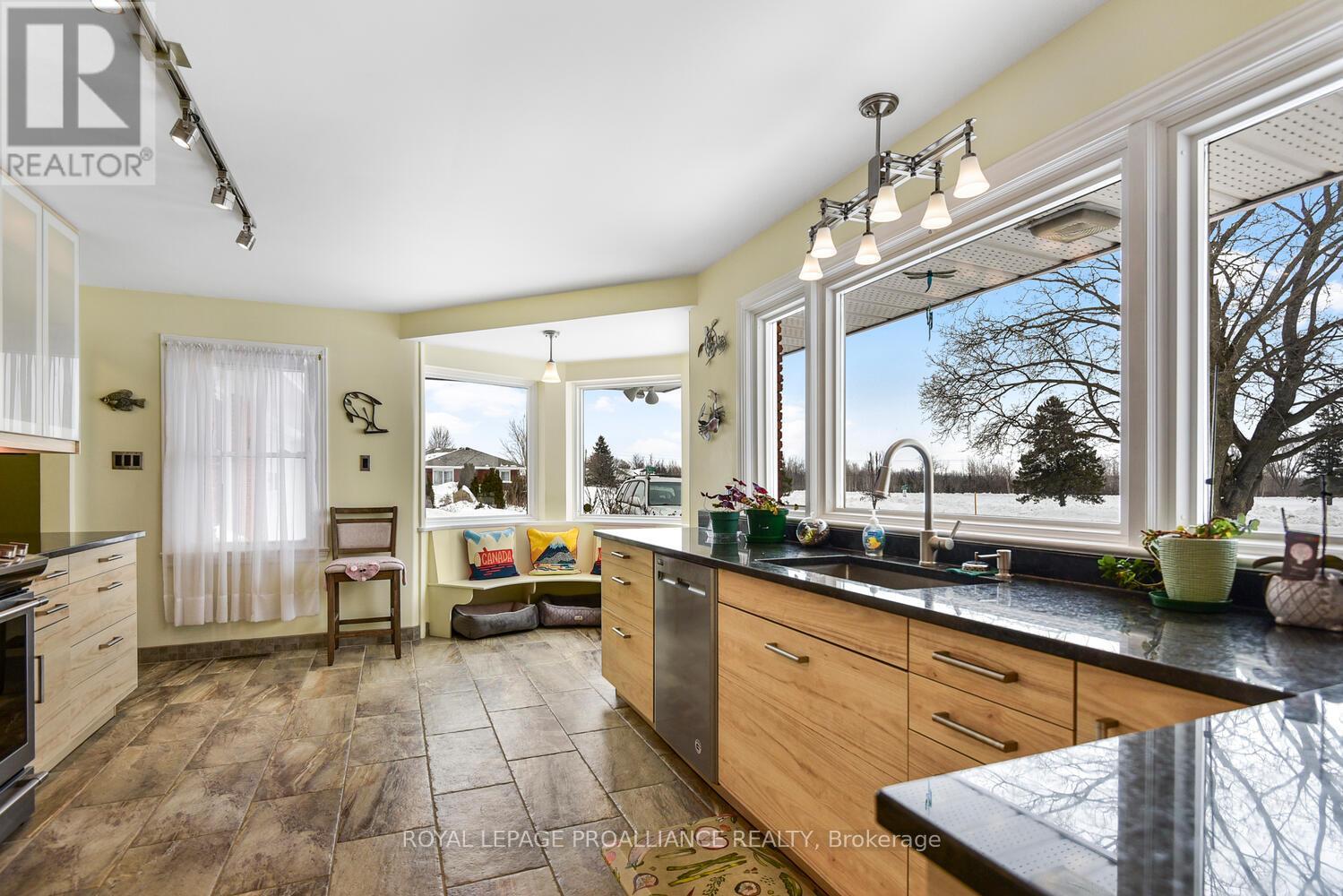 26 Lakeview Drive