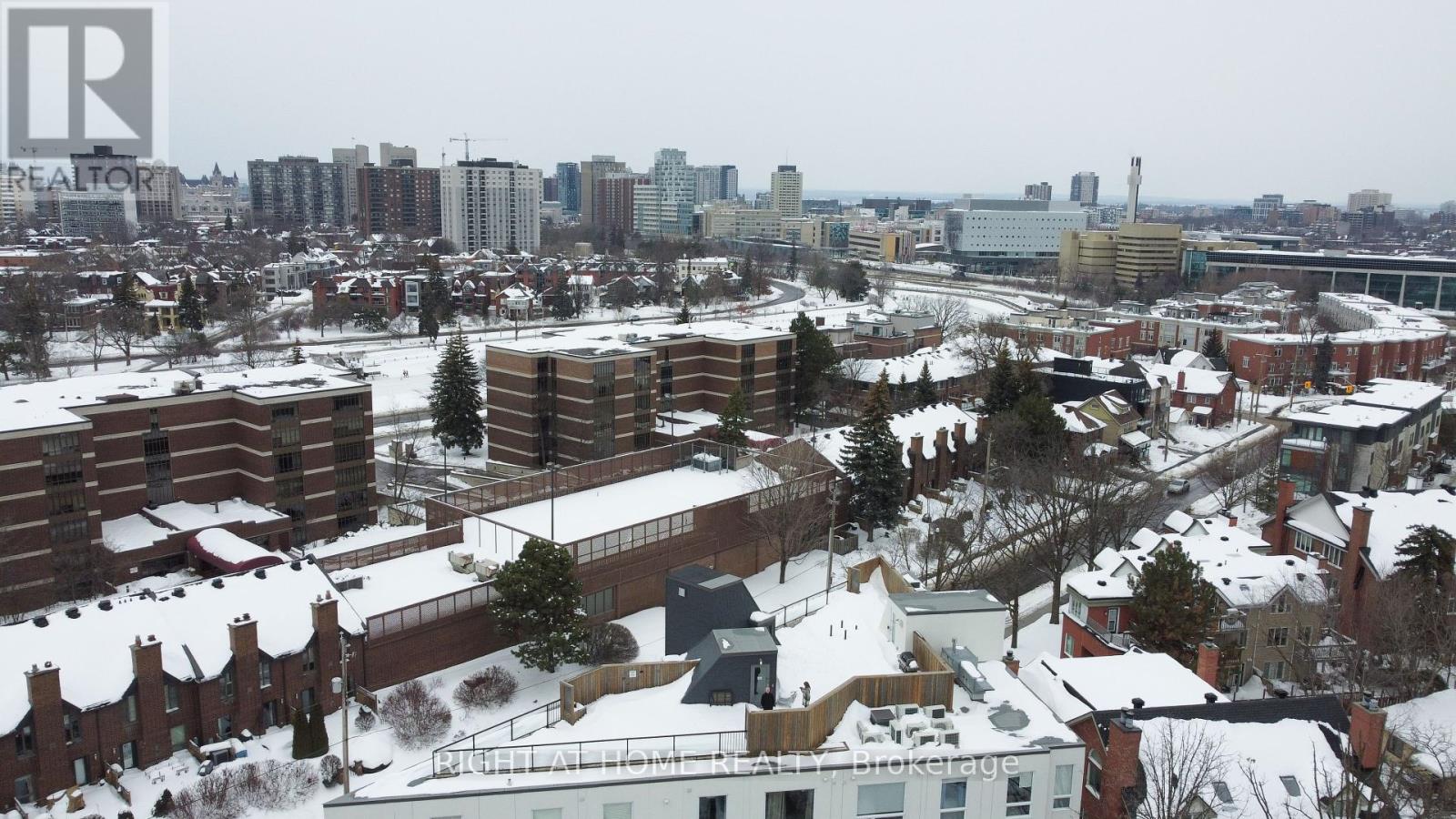 203 - 150 Greenfield Avenue