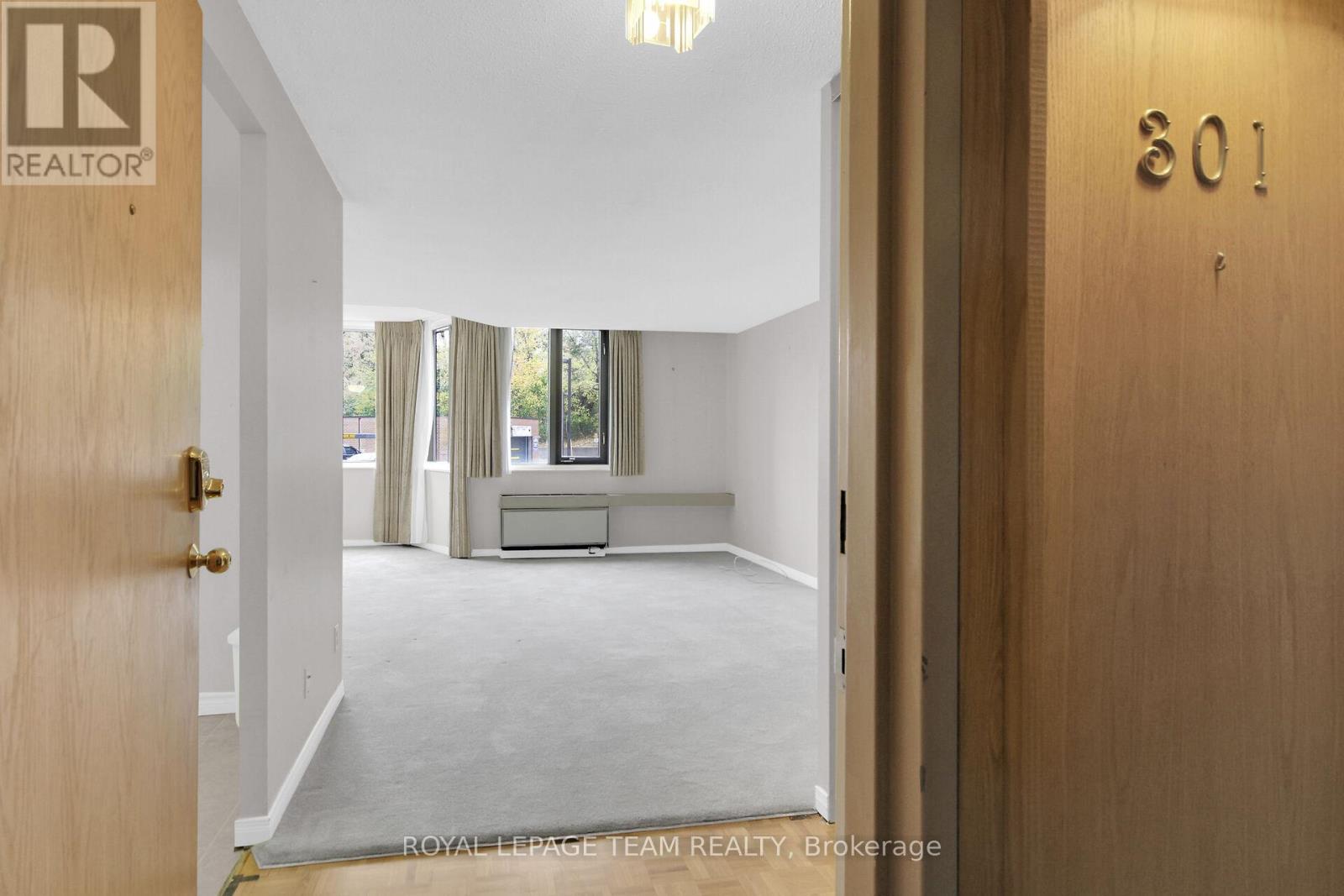 301 - 2871 Richmond Road