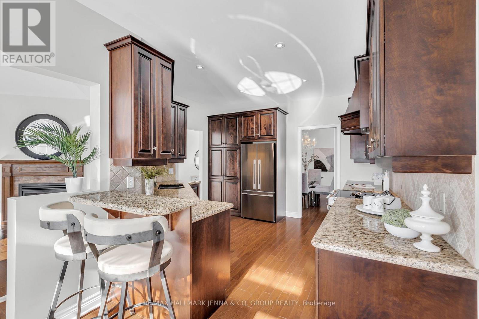 253 Castlegarth Crescent