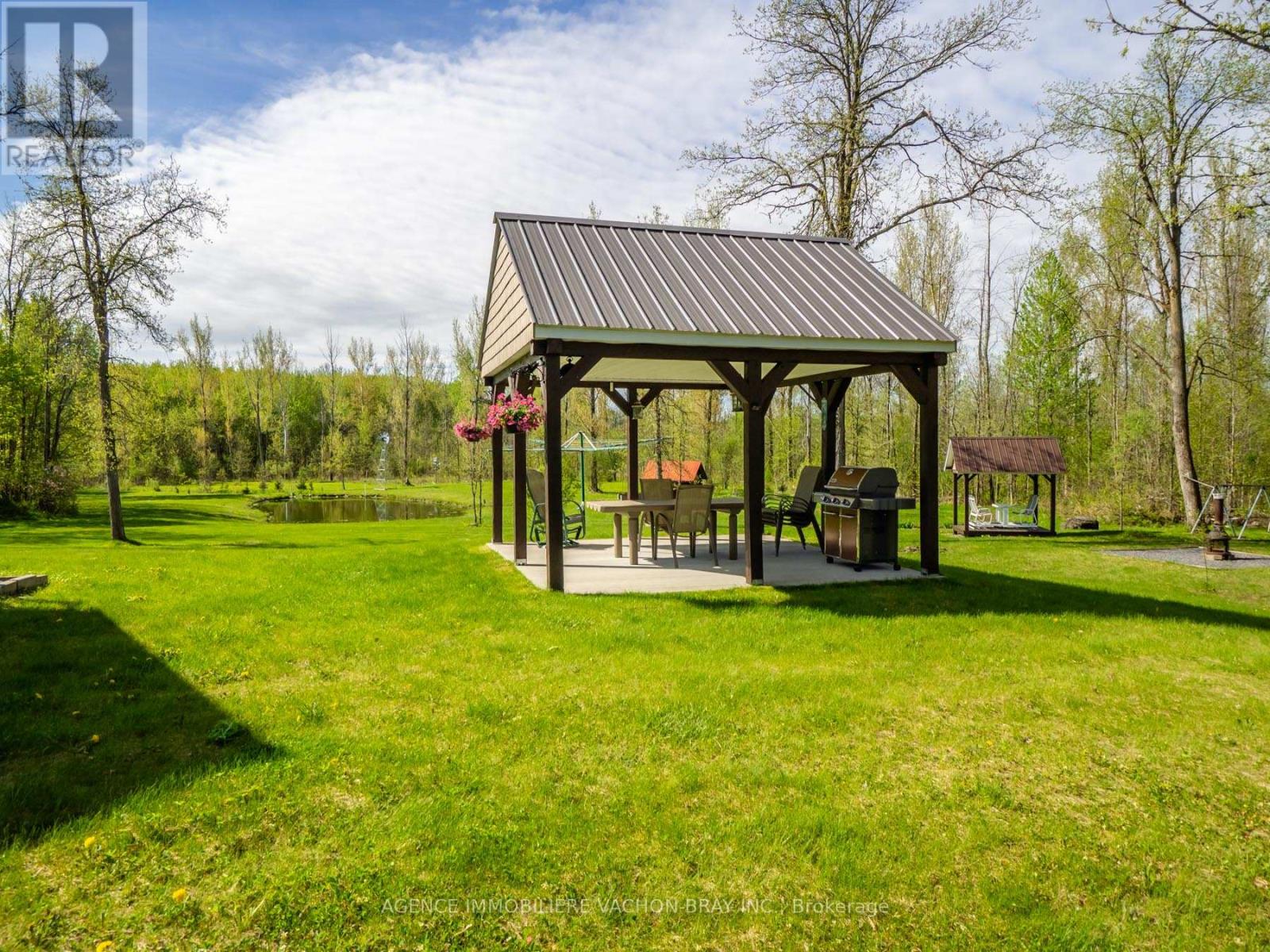 18668 Concession 2 Road
