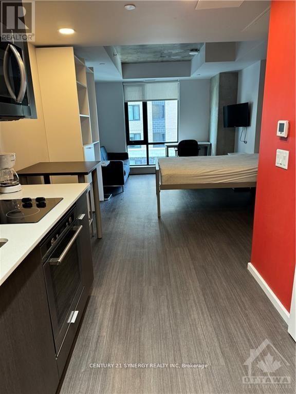 1511 - 105 Champagne Street