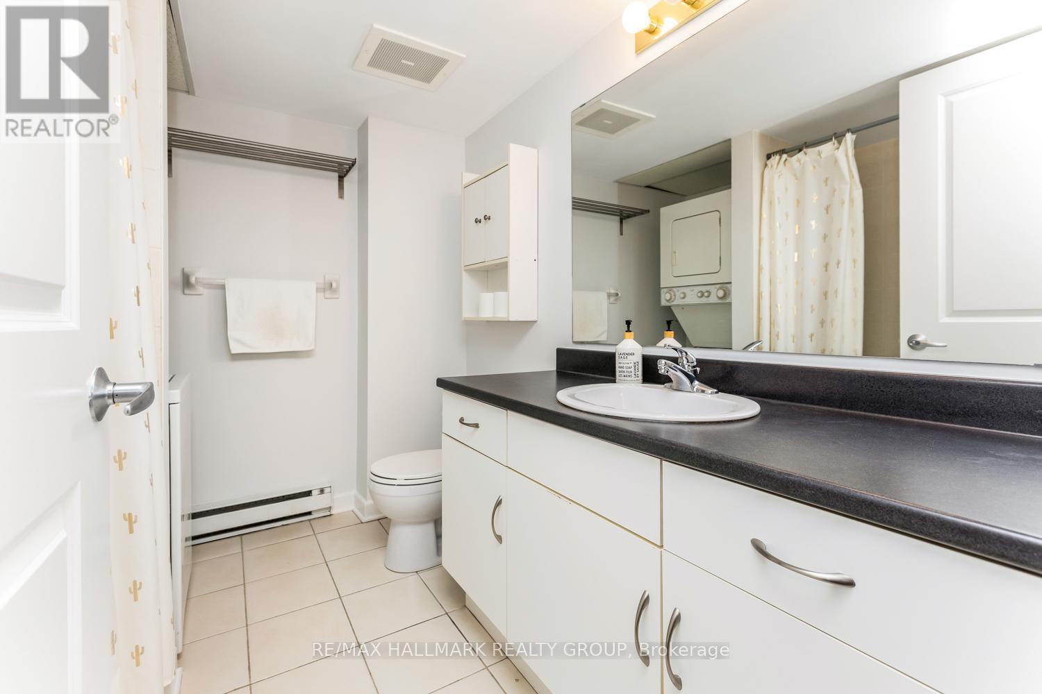 502 - 138 Somerset Street W