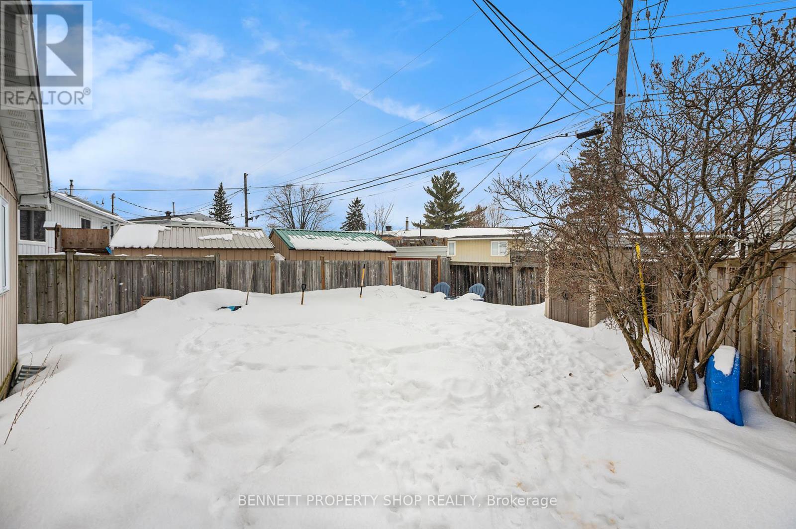 428 Hatfield Crescent