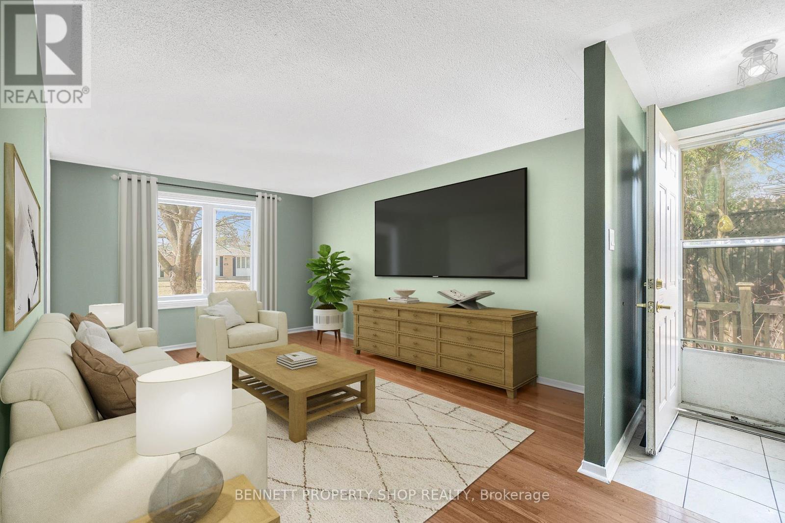428 Hatfield Crescent