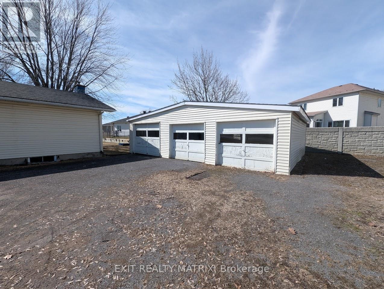 1632 Trim Road