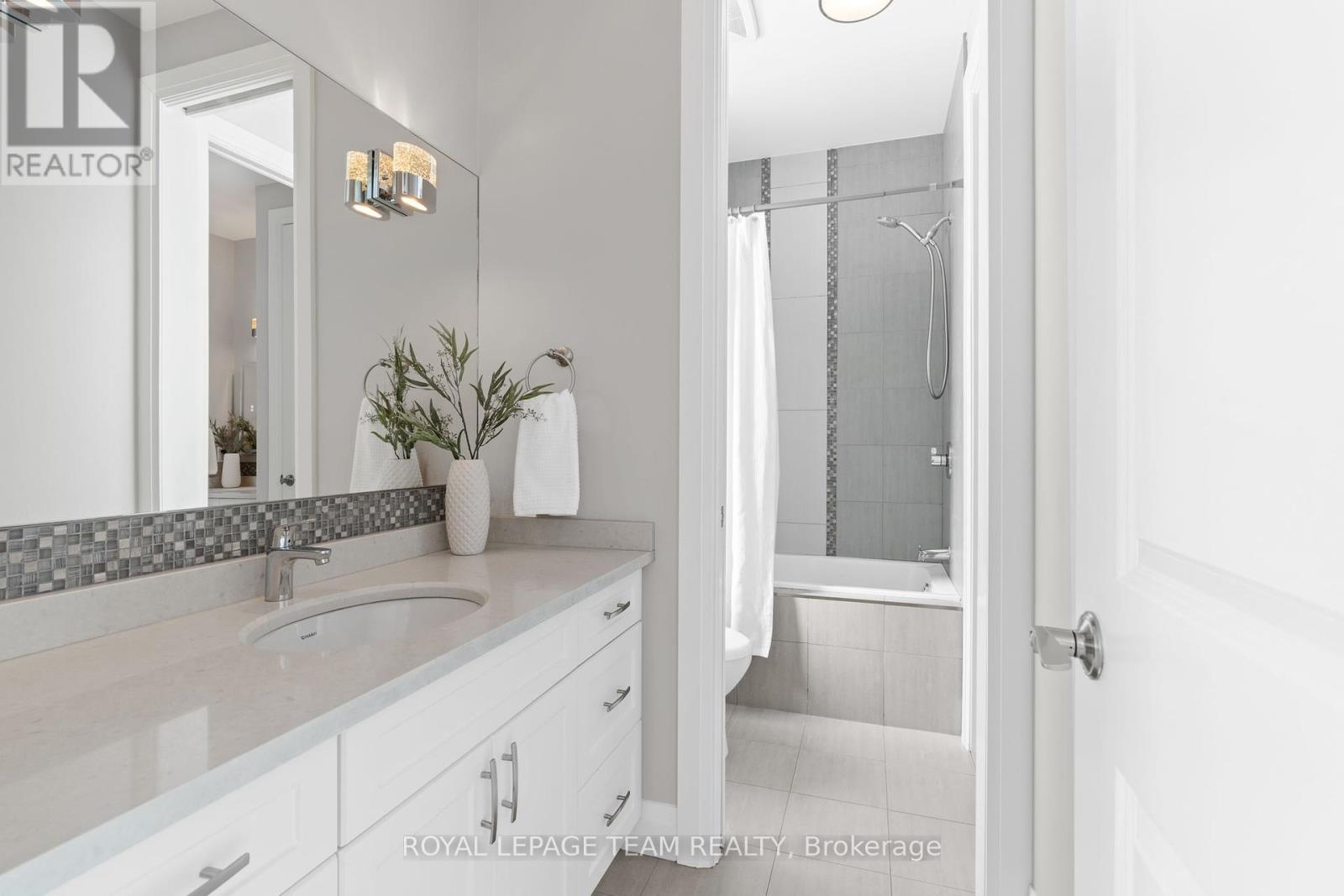 1140 Meadowshire Way