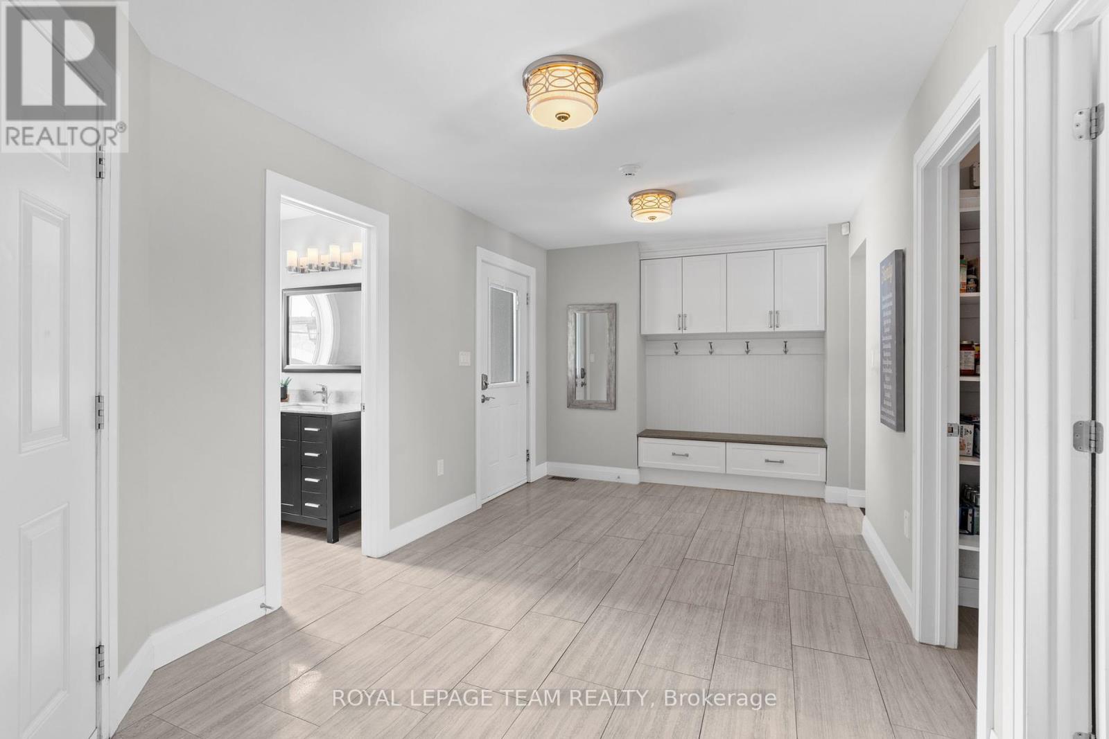 1140 Meadowshire Way