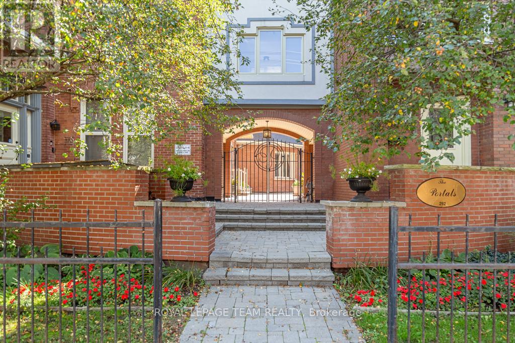 9 - 292 Laurier Avenue