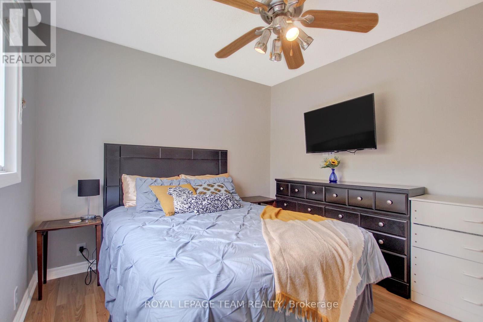 129 Spinnaker Way