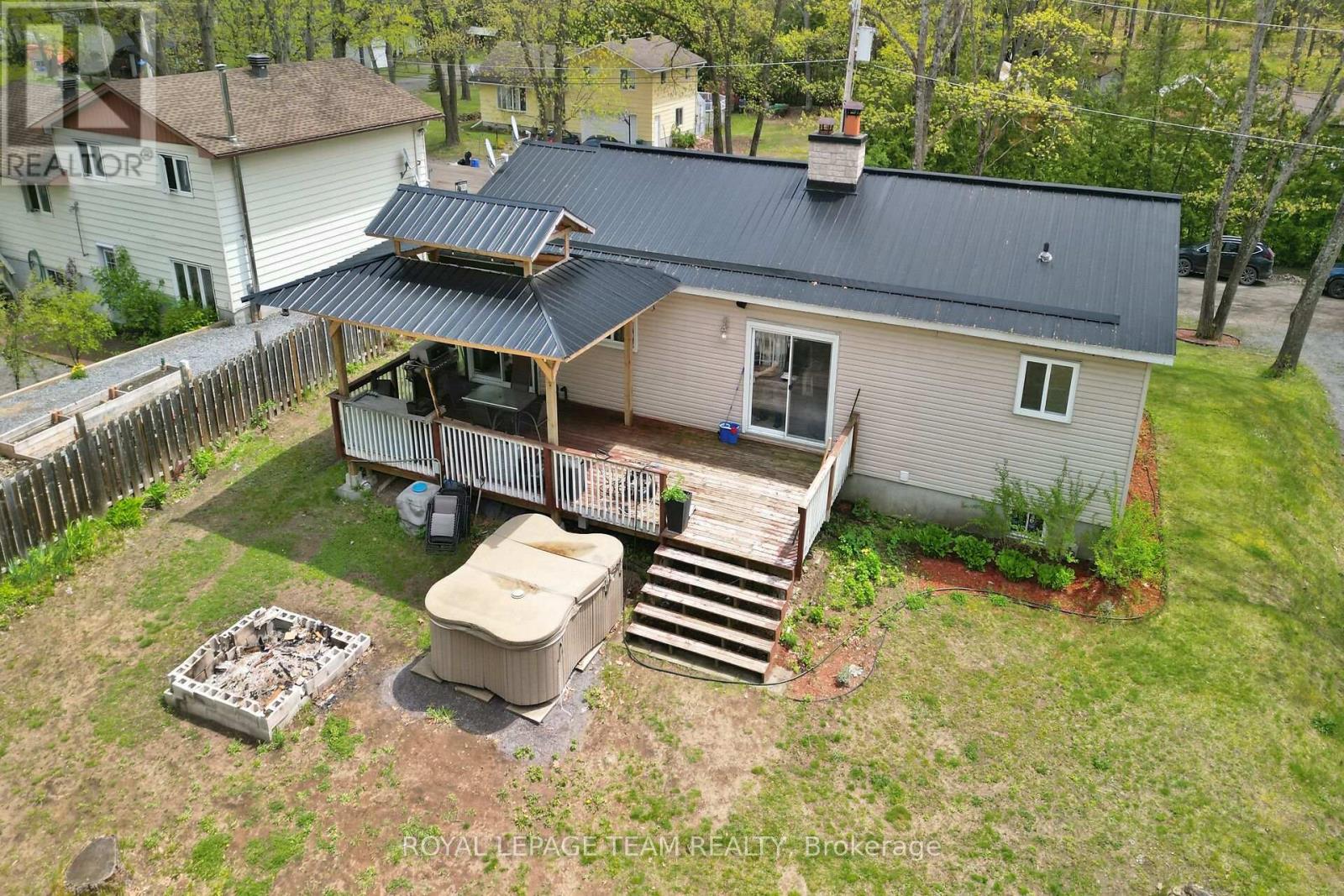 129 Spinnaker Way