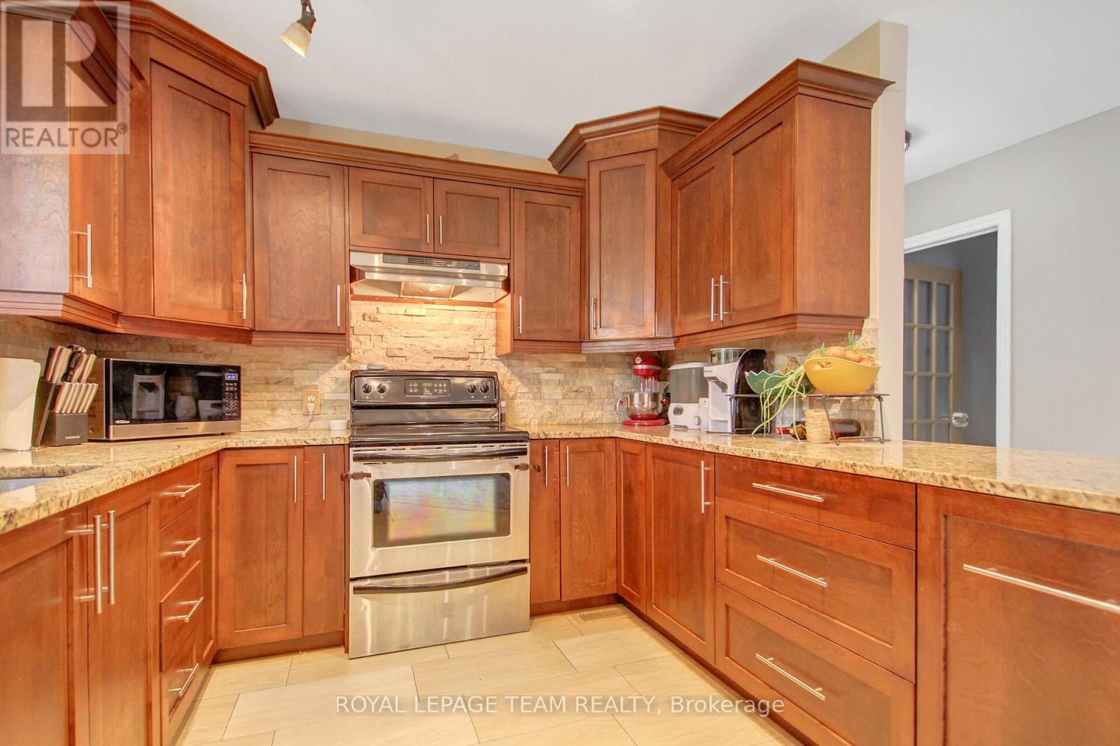 129 Spinnaker Way