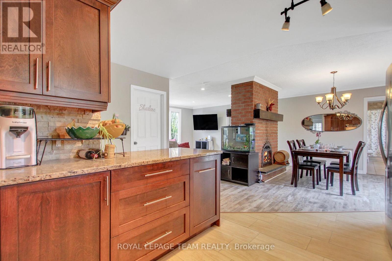 129 Spinnaker Way