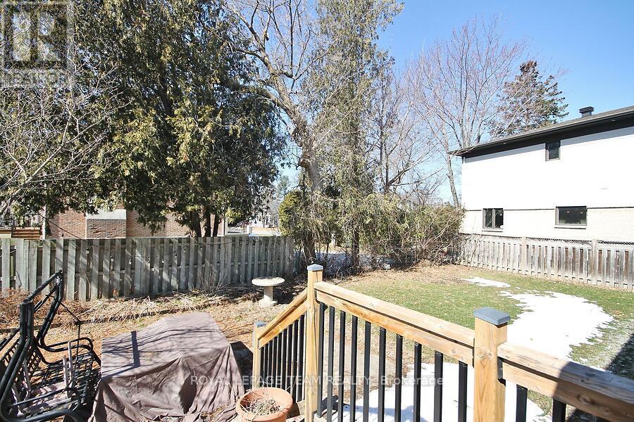 1107 Normandy Crescent