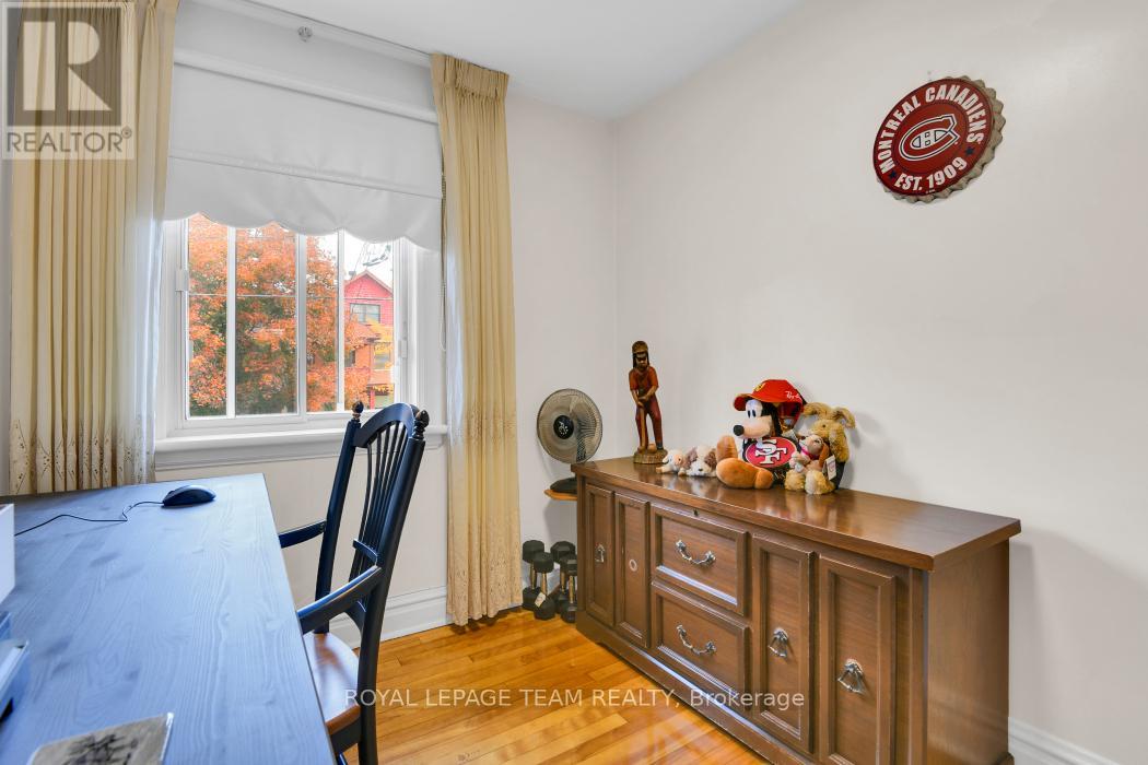 128 & 130 Bayswater Avenue