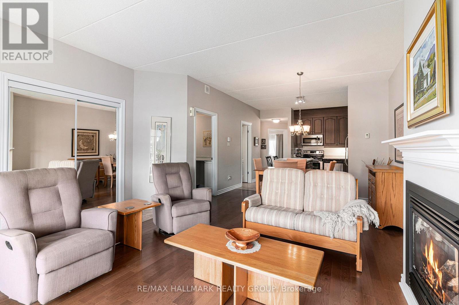 404 - 201 Eliot Drive