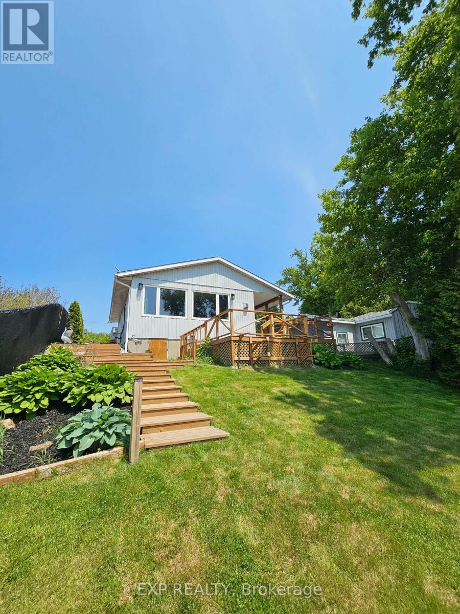 1529 Myers Point