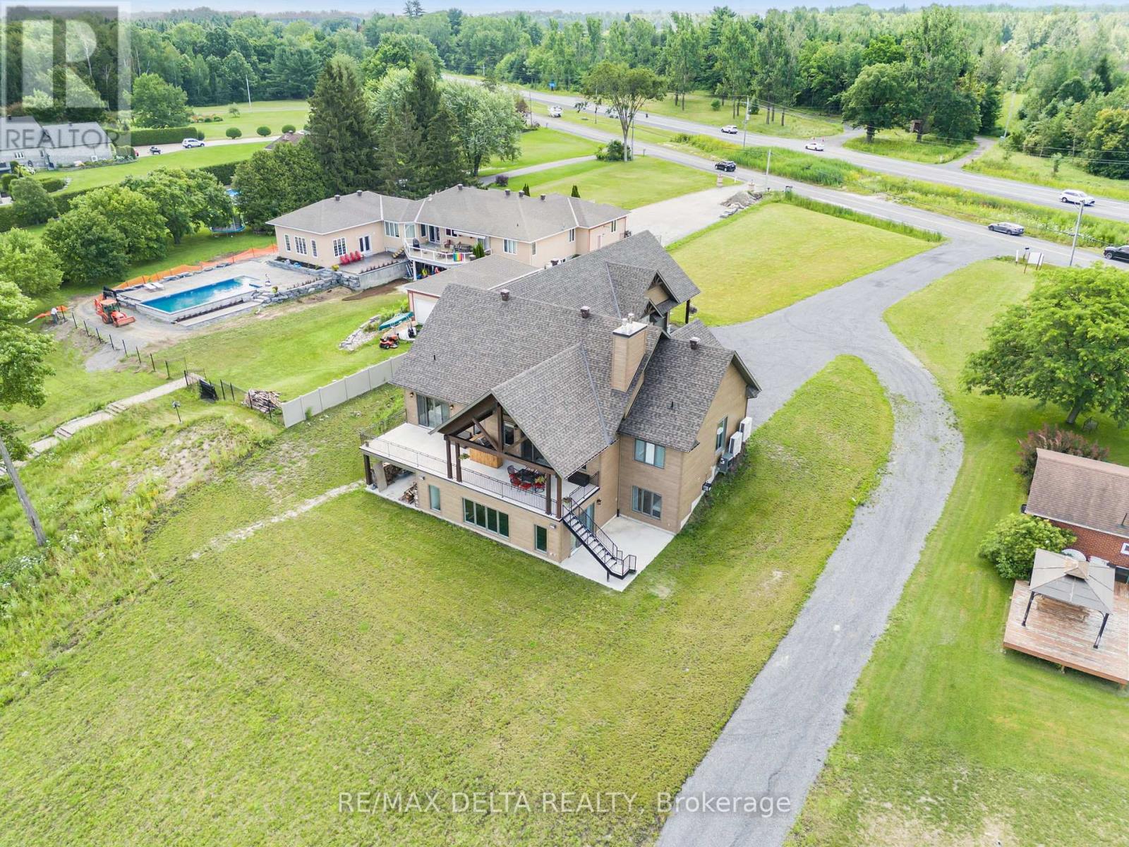 3815 Old Highway 17 Road