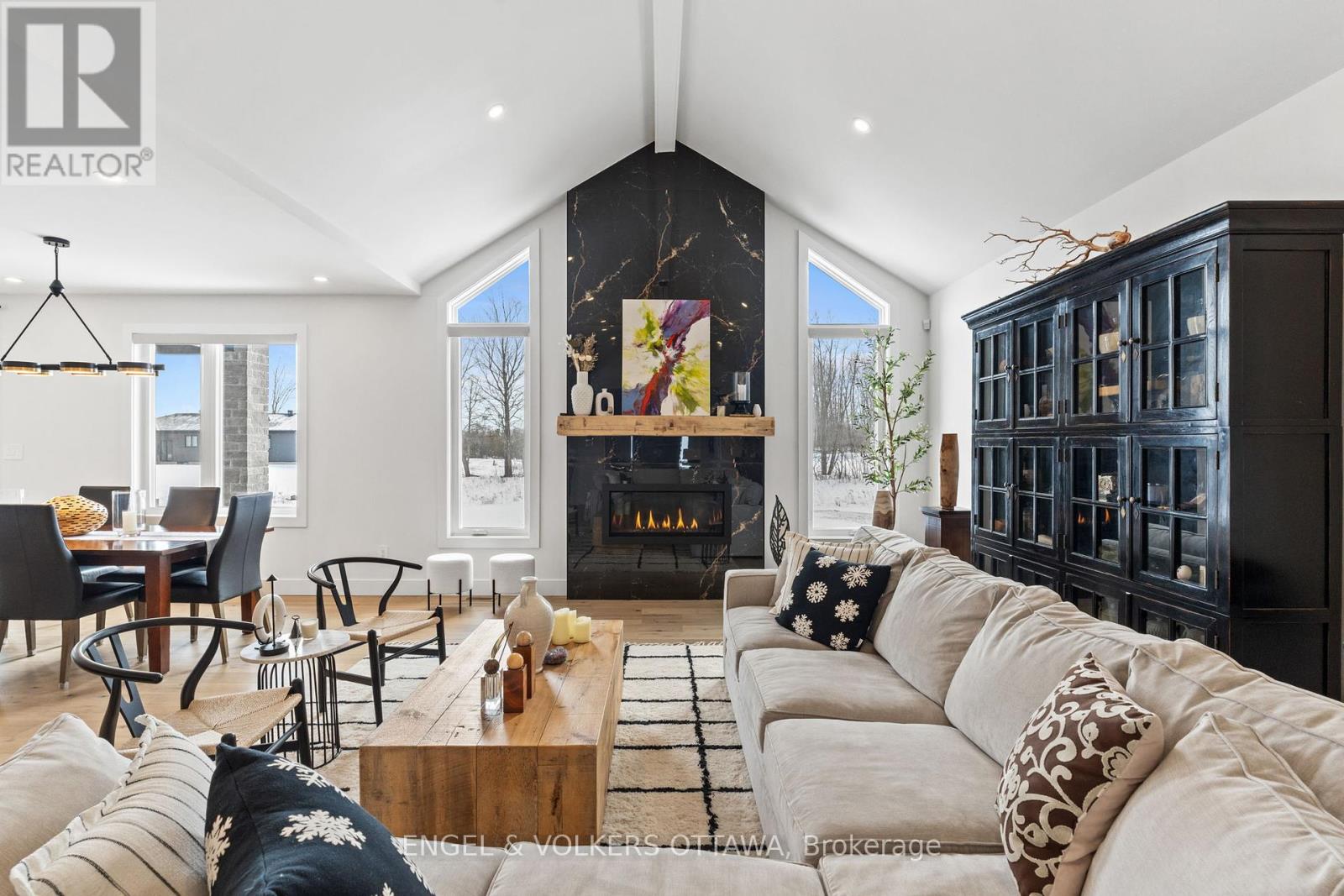 425 Ginger Crescent