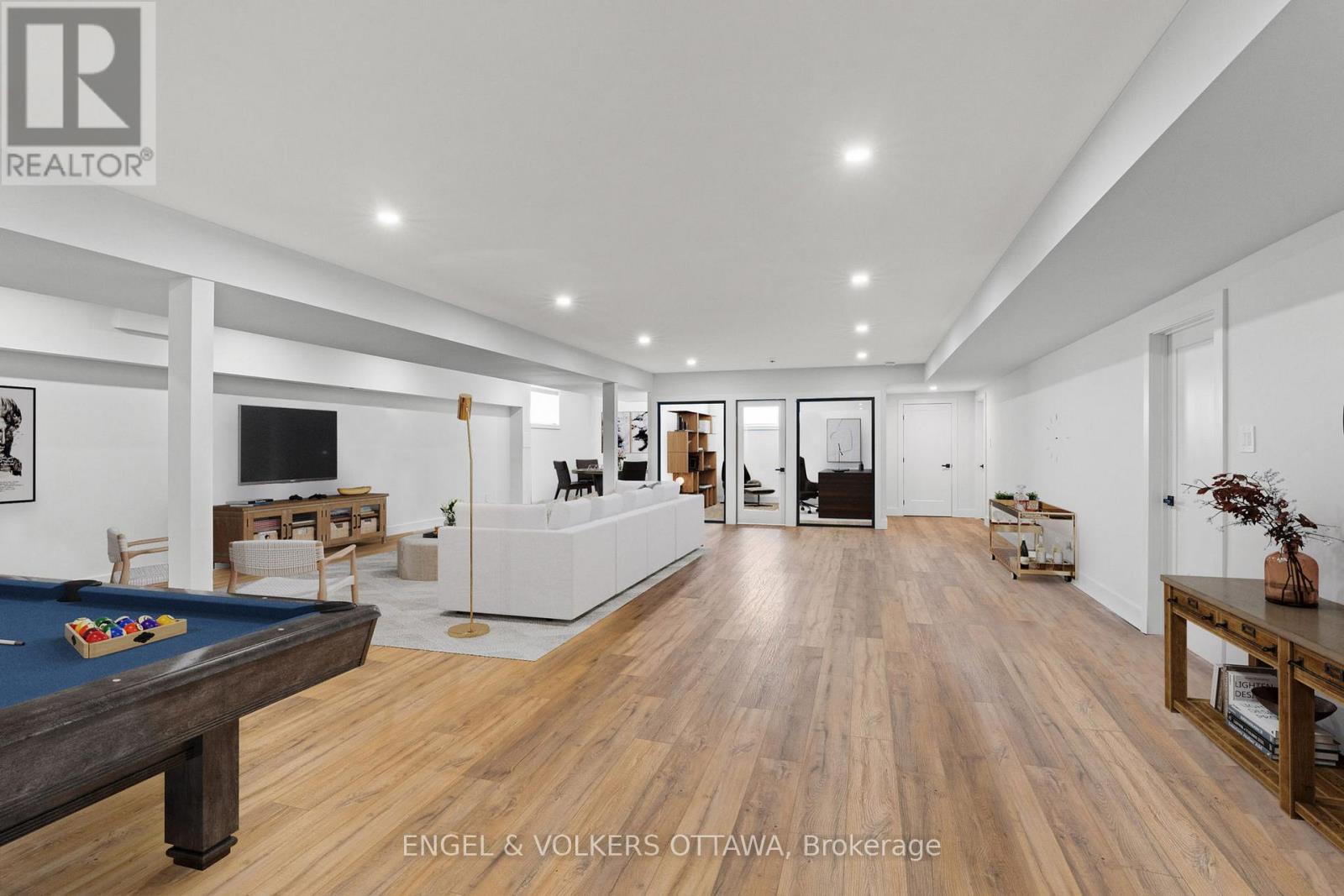 425 Ginger Crescent