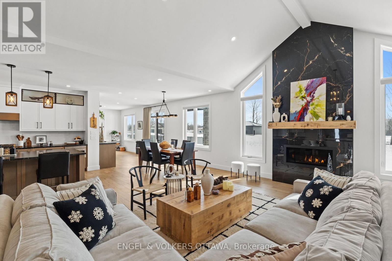 425 Ginger Crescent