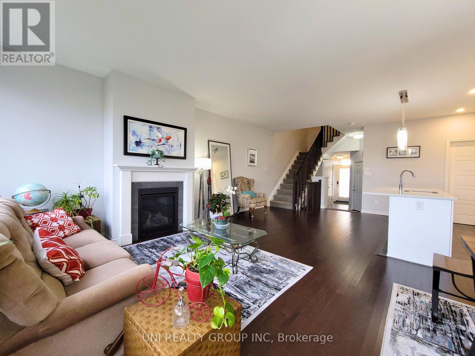 899 Antonio Farley Street