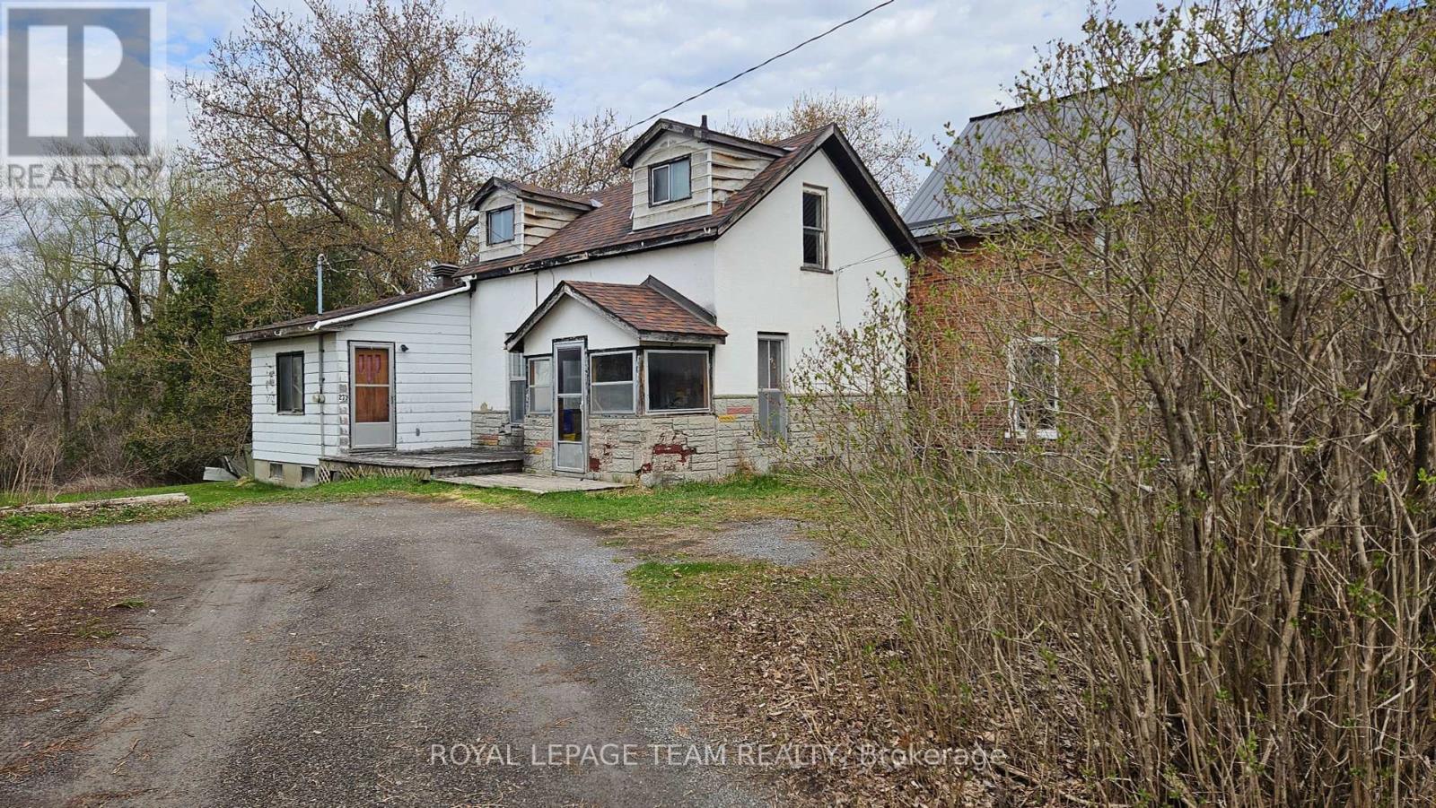 279 Water Street