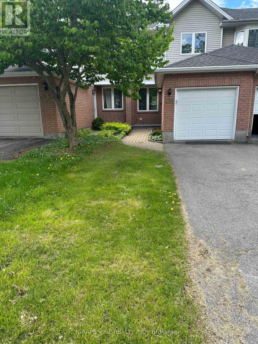 430 Lawler Crescent