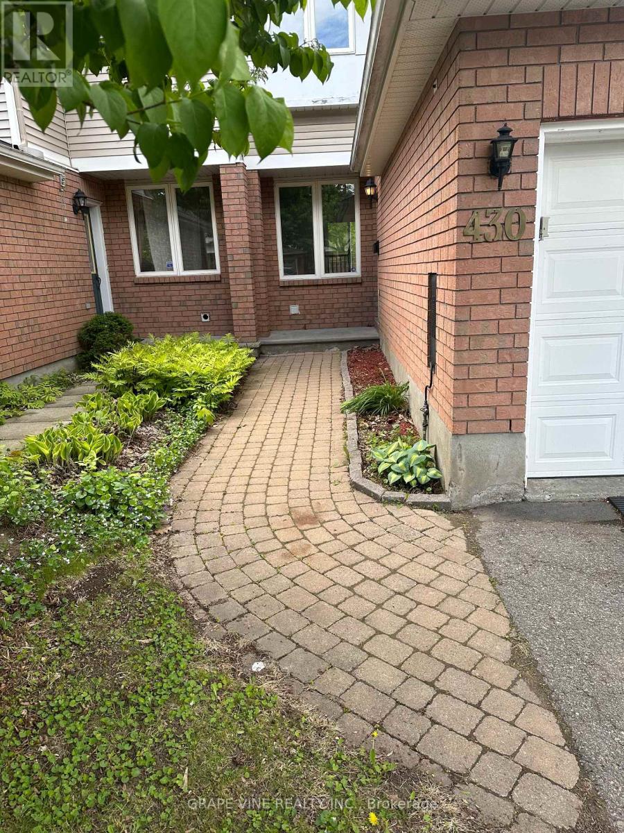 430 Lawler Crescent