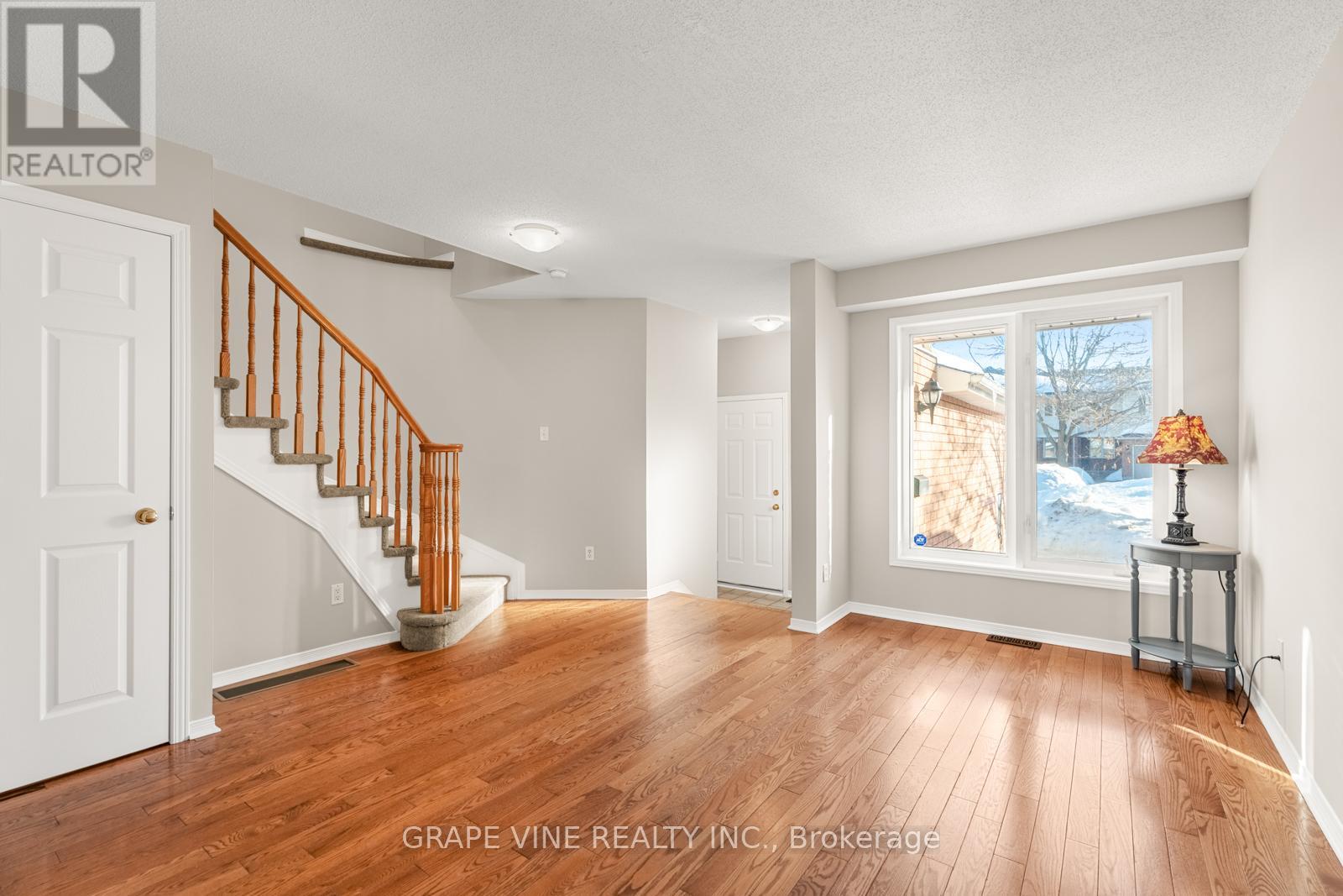 430 Lawler Crescent
