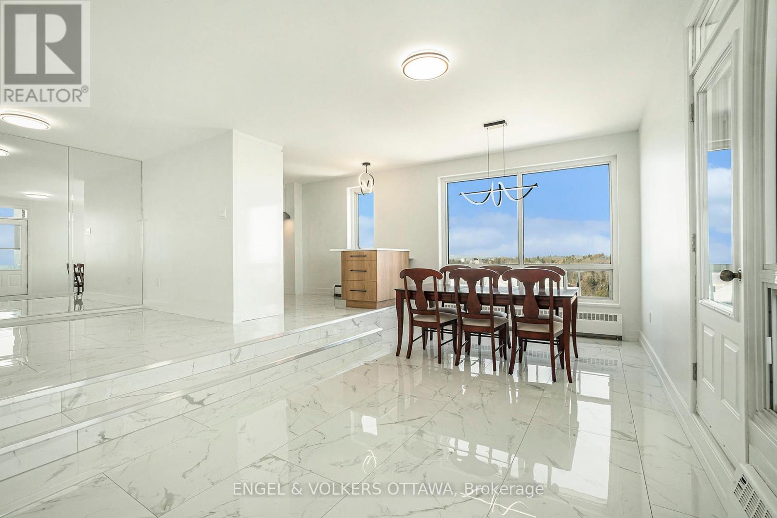 1309 - 915 Elmsmere Road