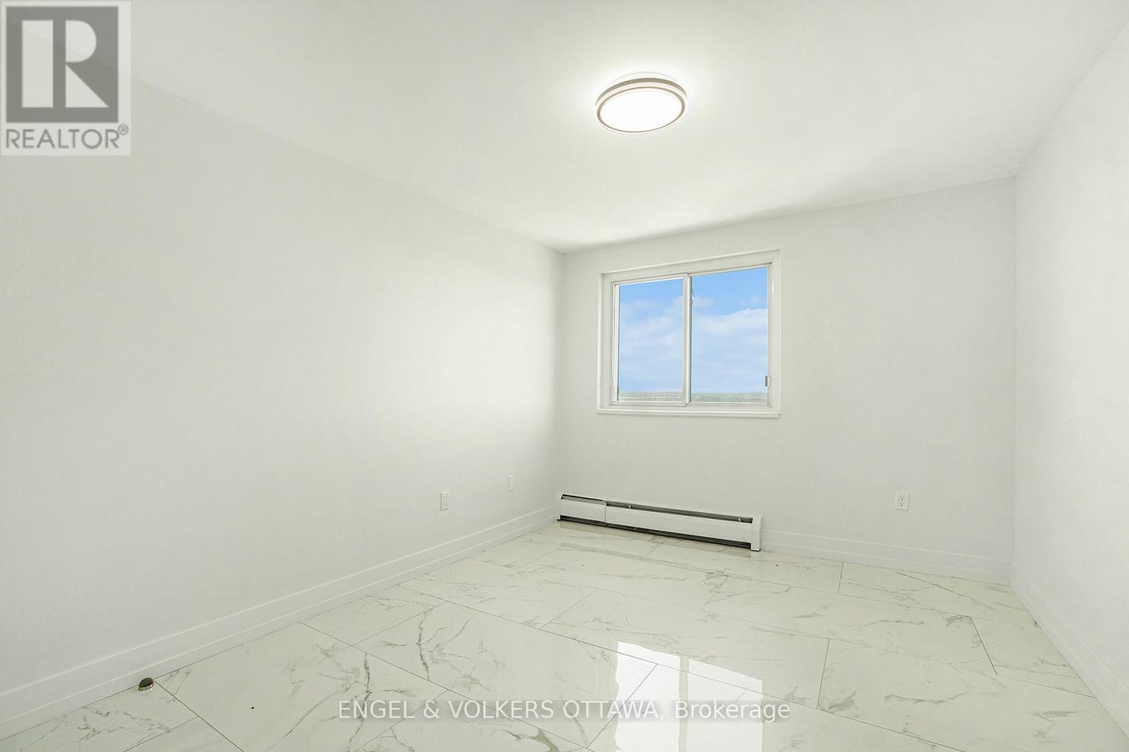 1309 - 915 Elmsmere Road