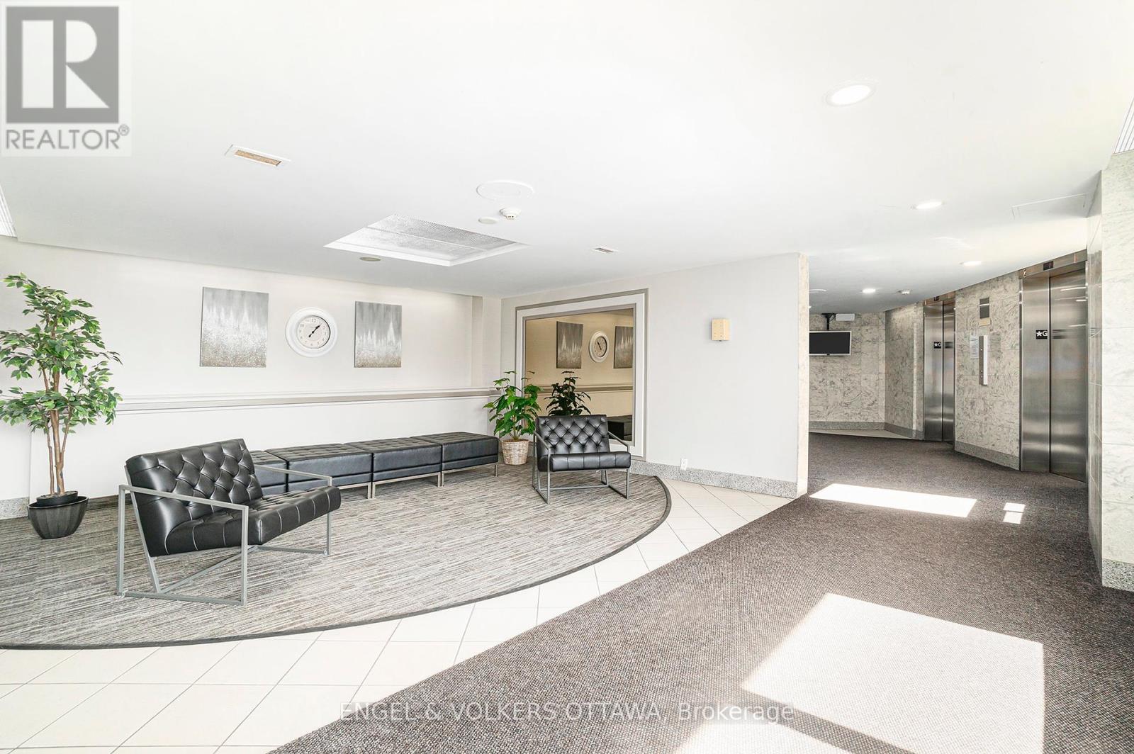 1309 - 915 Elmsmere Road