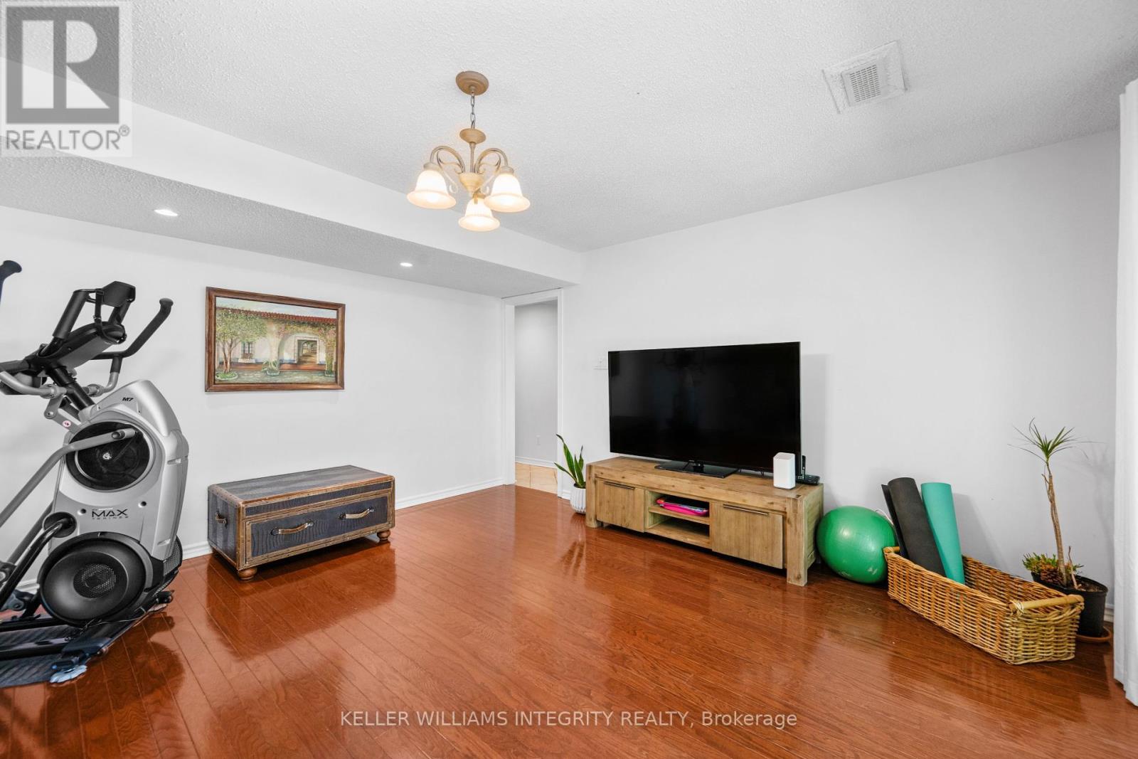 3 Briarcliffe Drive