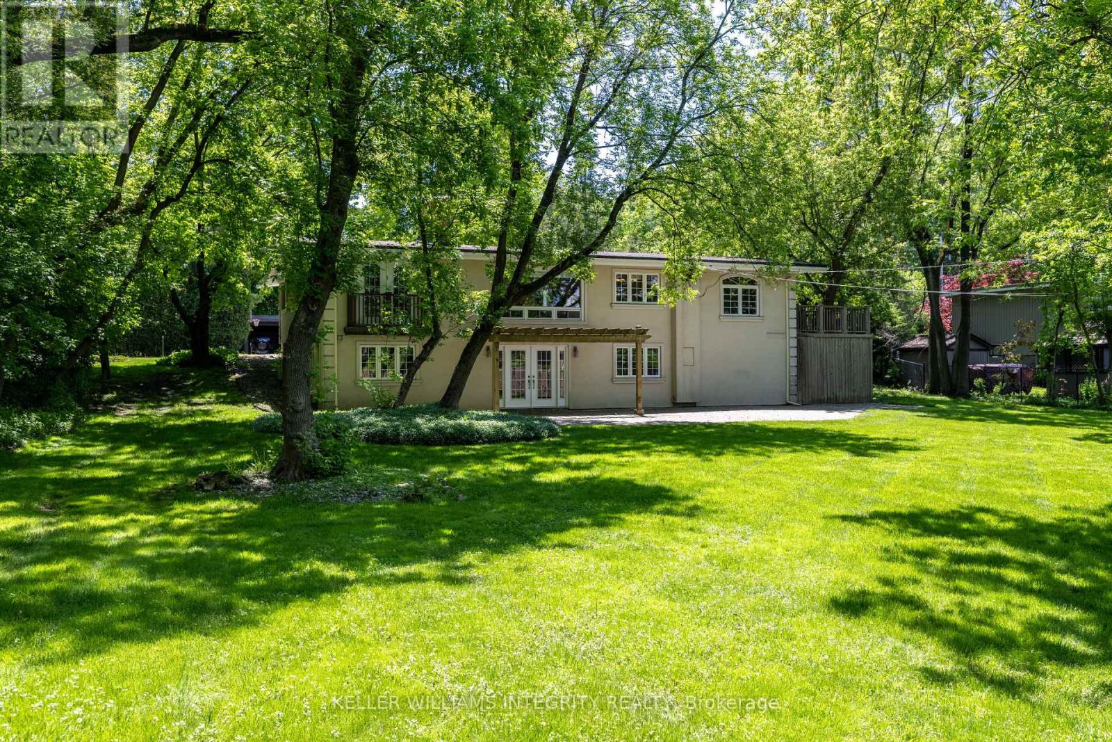 3 Briarcliffe Drive