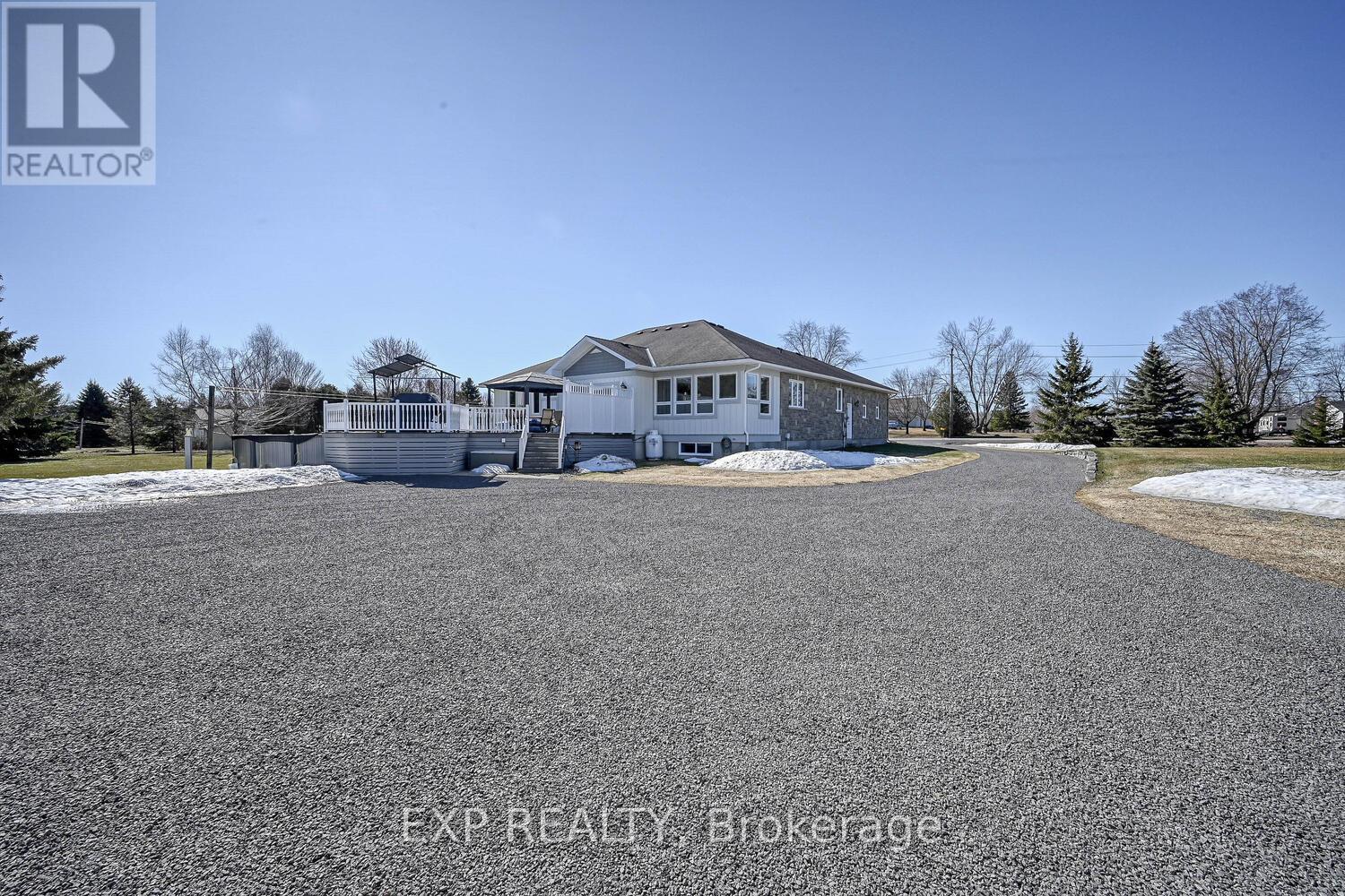 415 Johnston Road