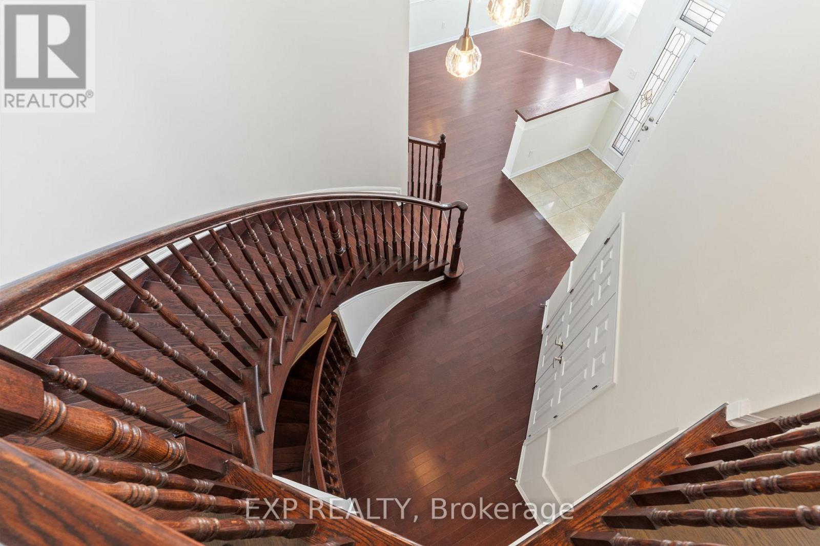 537 Bretby Crescent
