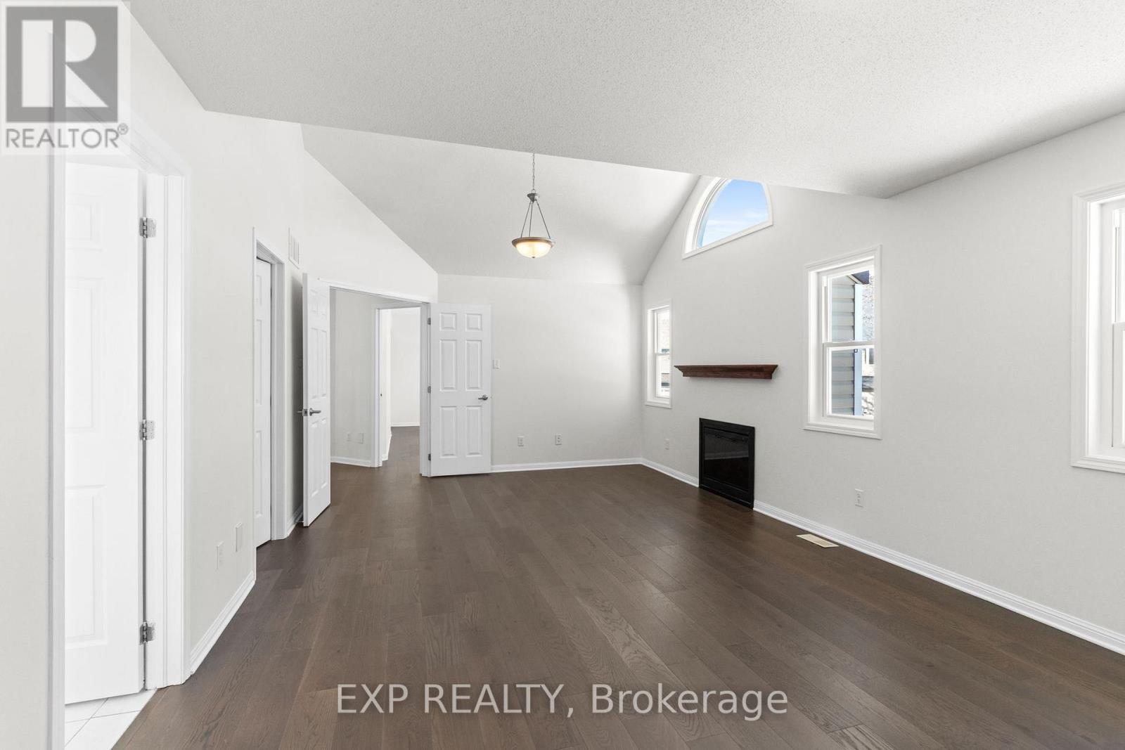 537 Bretby Crescent