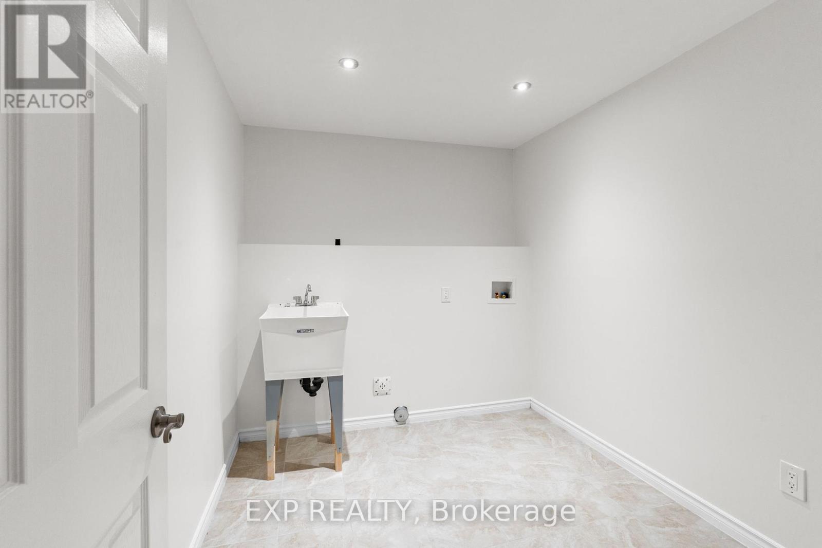 537 Bretby Crescent