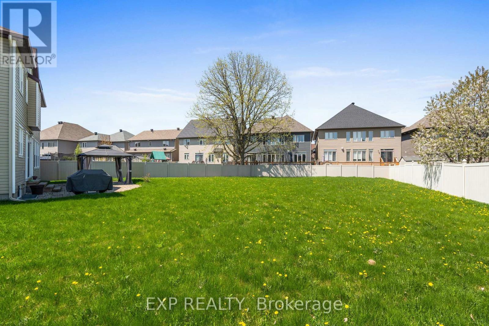 537 Bretby Crescent