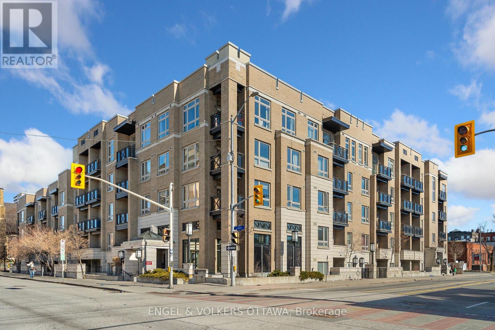 514 - 429 Kent Street