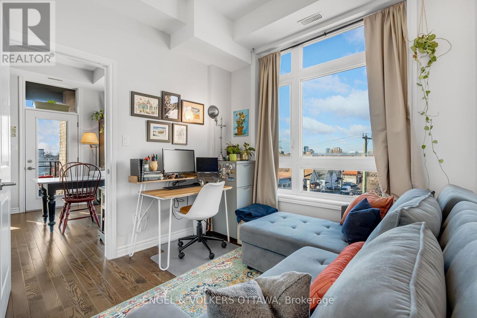 514 - 429 Kent Street